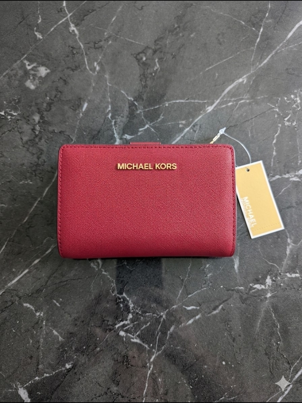 Michael Kors Jet Set Travel Medium Saffiano Leather Bifold Wallet – Cherry (NWT)